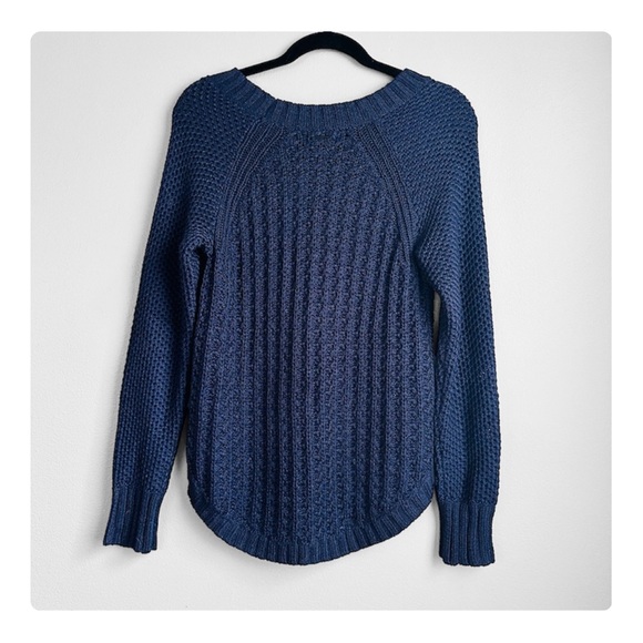 β
NWT Calvin Klein Jeans Women's Core Texture Mixed Crew Sweater - Navy Blue β
- Picture 5 of 17